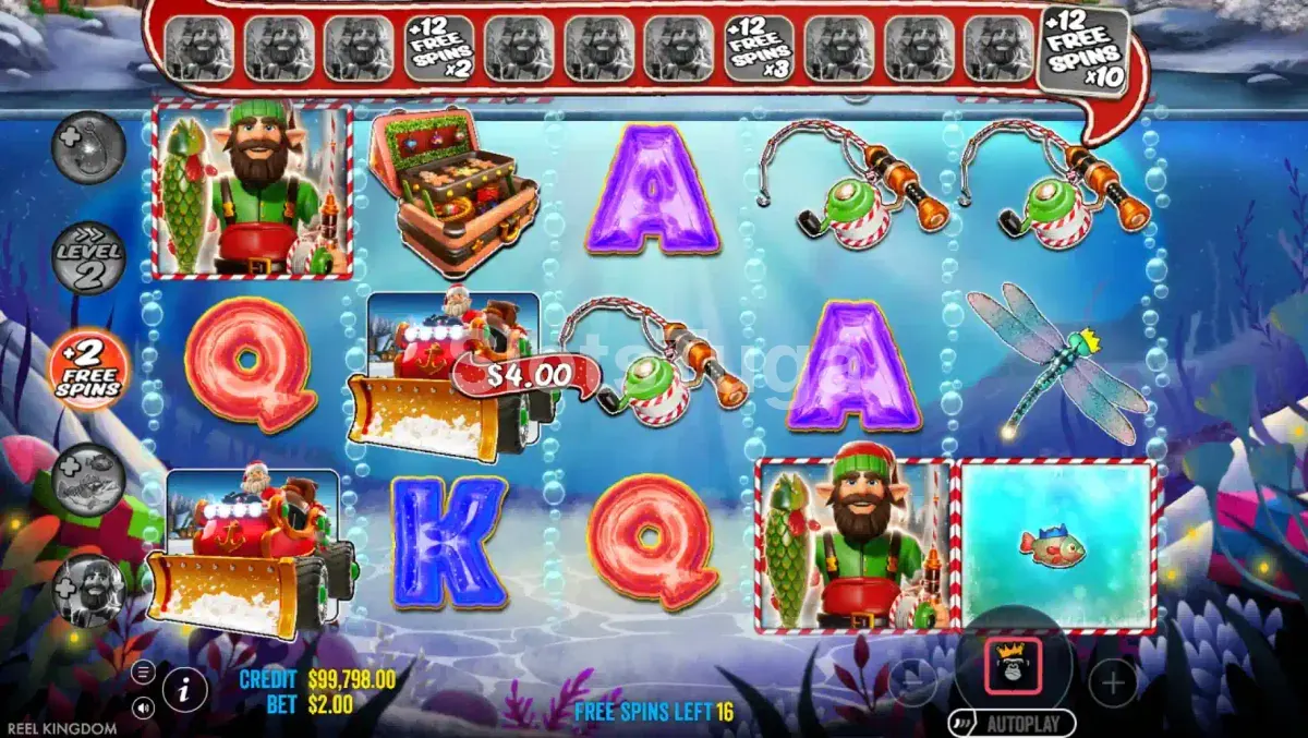 Rodada de giros grátis ativada no Big Bass Christmas Bash com pescador colecionando prêmios