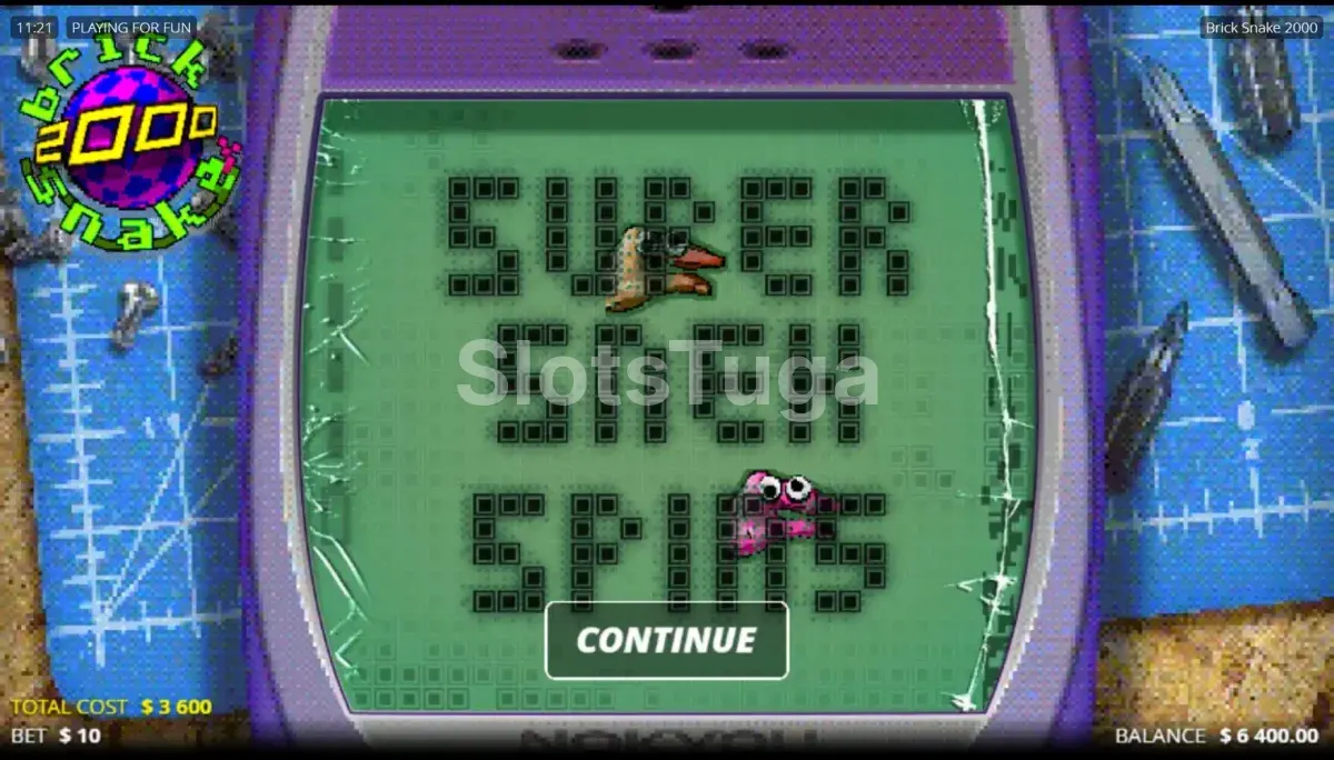Tela de rodadas grátis do Brick Snake 2000 com multiplicadores ativos