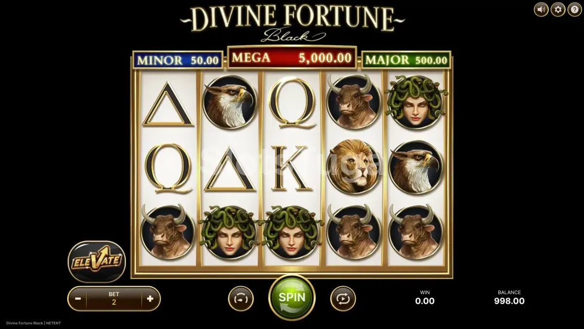 Jogo base da Divine Fortune Black com rouleaux e símbolos mitológicos