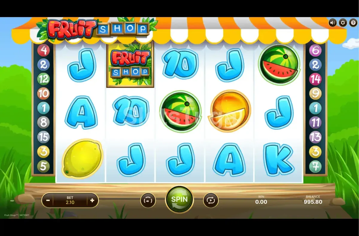 Segunda visão do jogo base da Fruit Shop com combinação de frutas nos rolos
