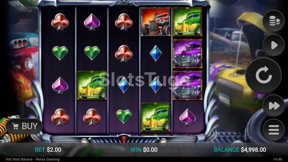 Jogo base da slot Hot Rod Racers com carros musculosos no cenário de oficina