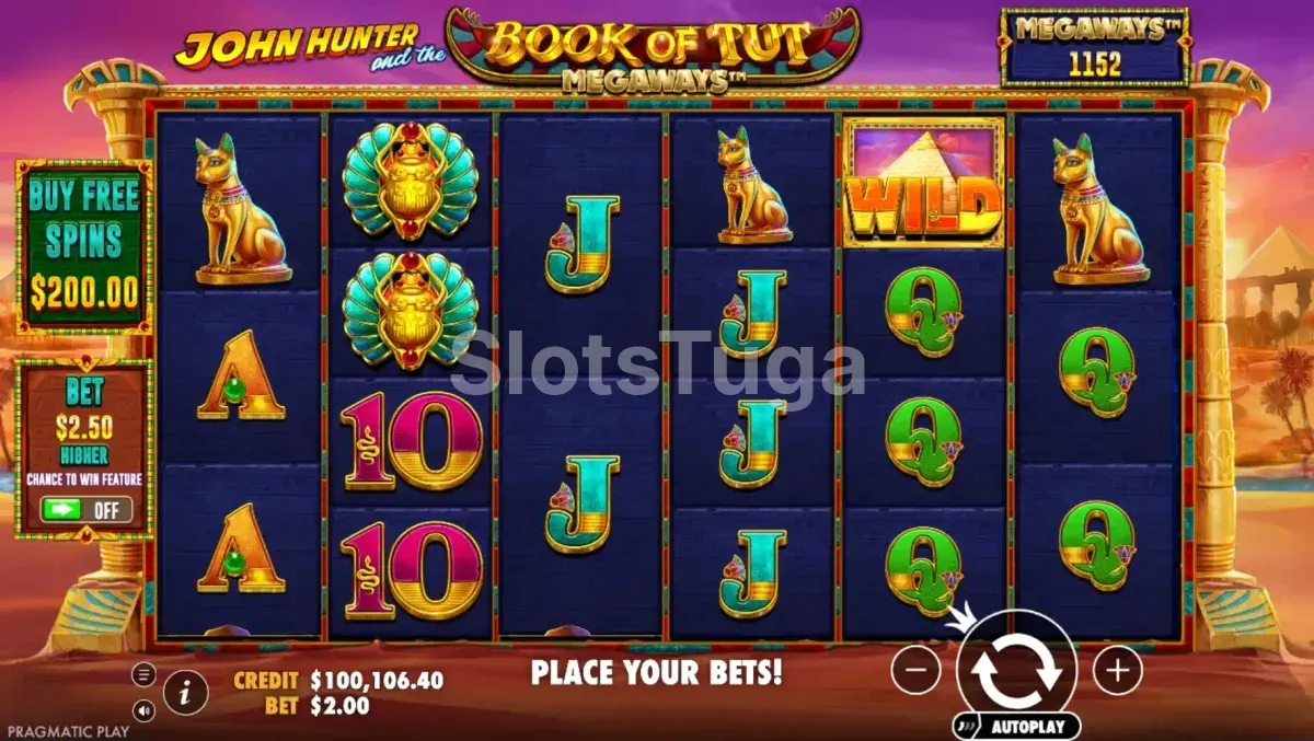 Tela principal do jogo John Hunter and the Book of Tut Megaways com rolos em ação