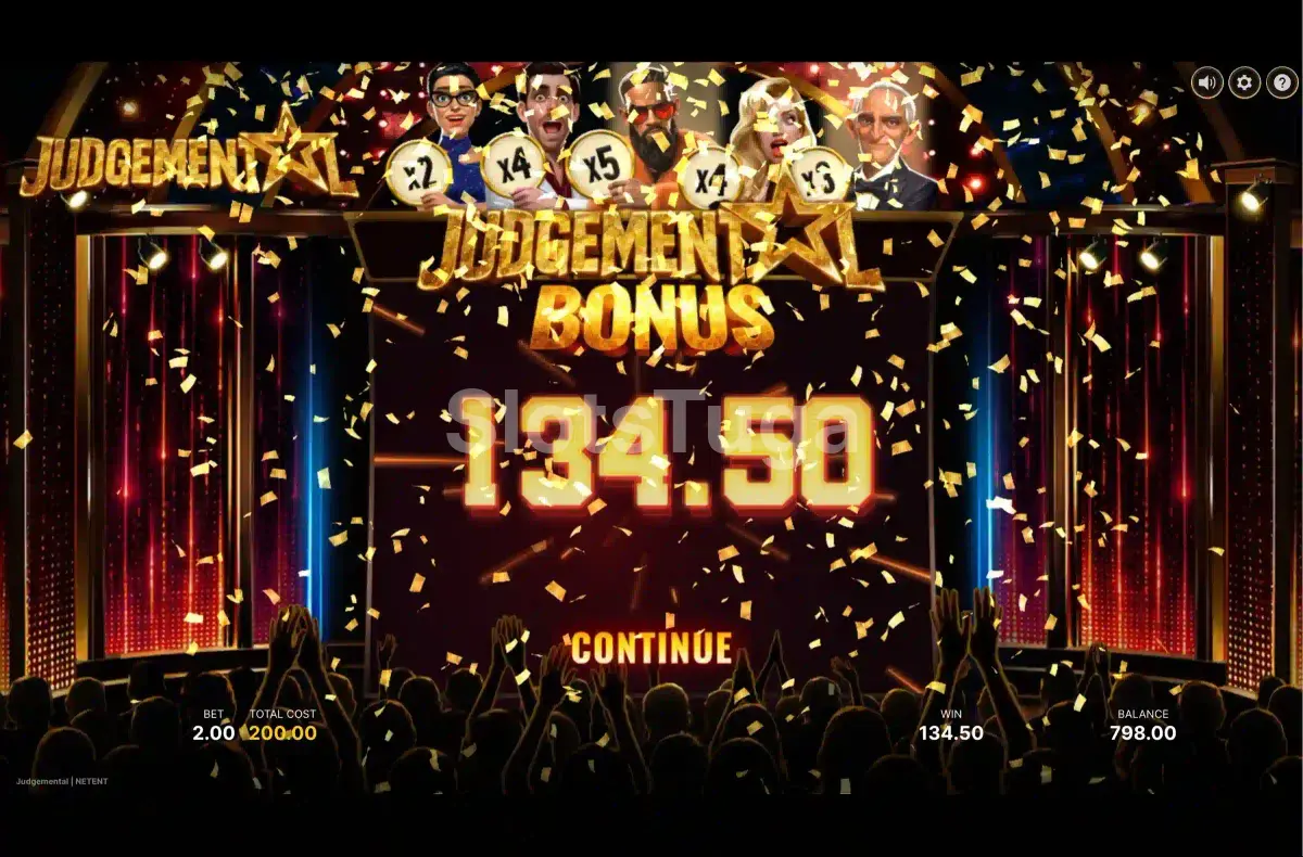 Grande vitória na slot Judgemental com multiplicadores dos juízes ativos