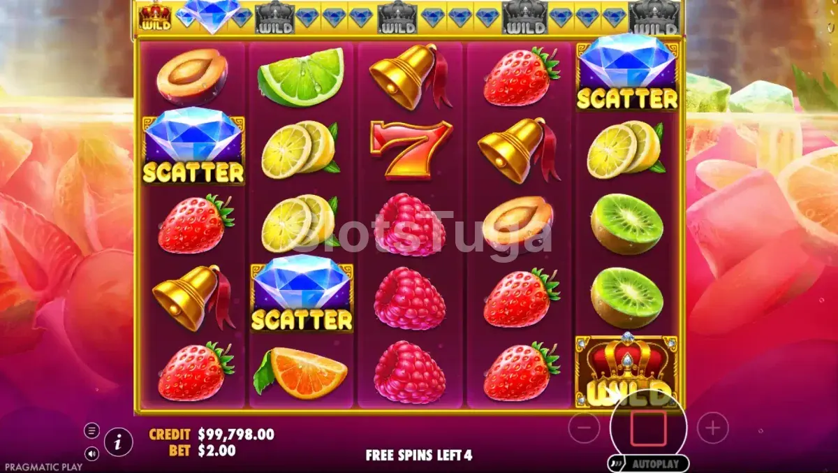 Rodadas grátis ativadas na slot Juicy Fruits com wild crescendo na grade