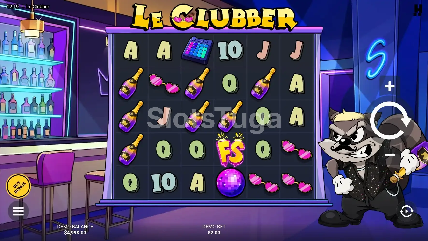 Ecrã do jogo base de Le Clubber com a grelha 6x5