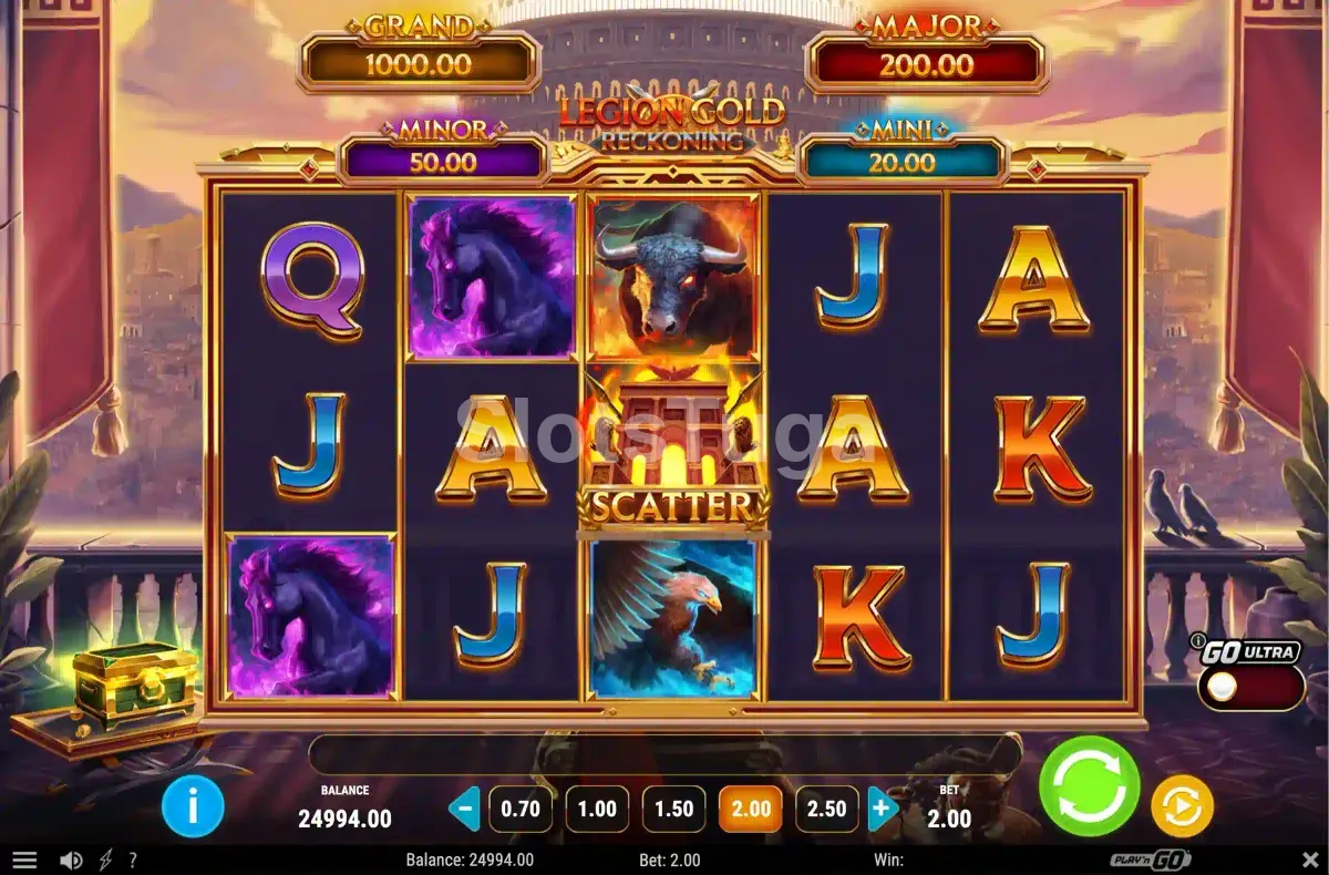 Símbolo scatter da slot Legion Gold Reckoning aparecendo nos rolos durante o jogo