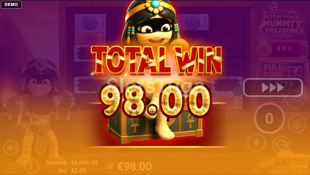 Ganho no Hold and Win de Pots of Power Mummys Treasure com valores somados nas molduras