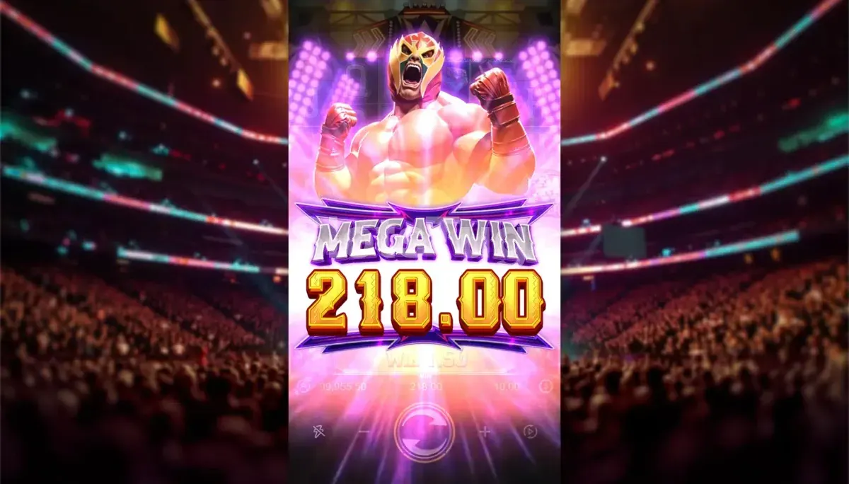 Big win na Reel Royale Showdown com multiplicador ativo nos giros grátis