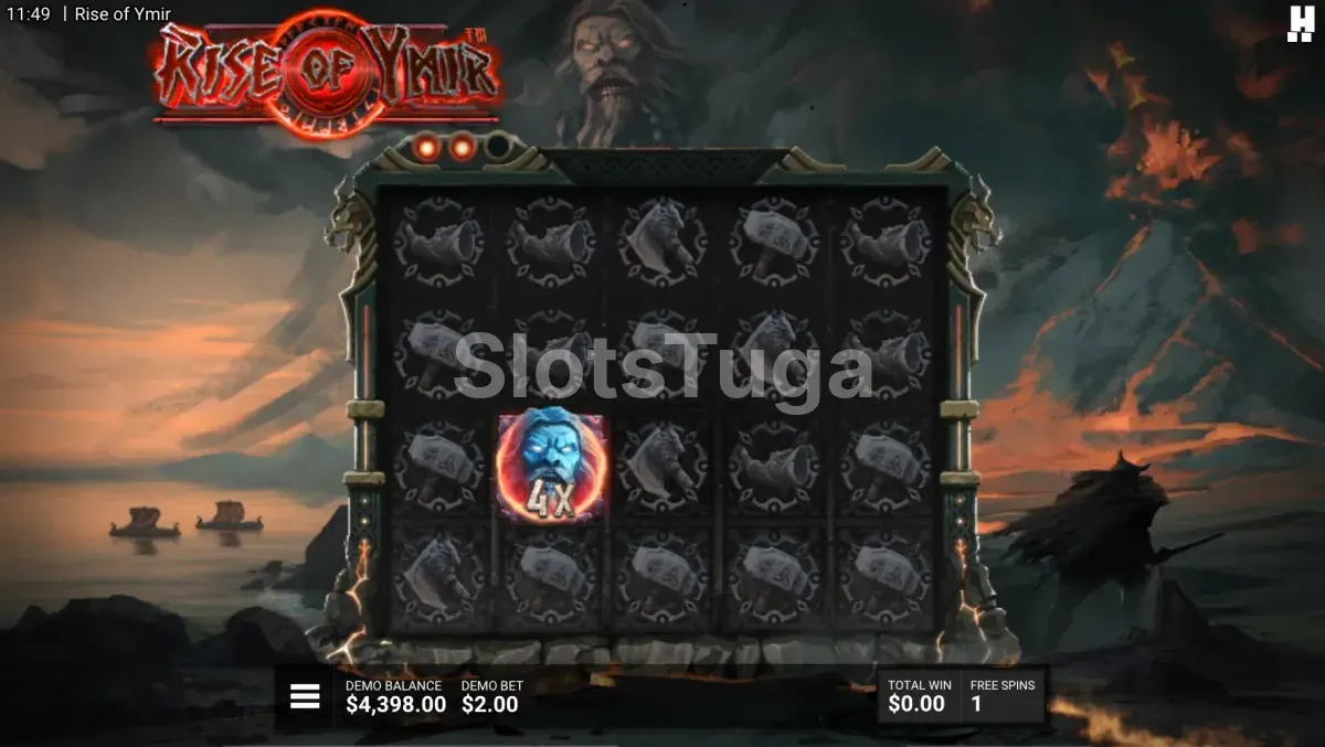 As rodadas grátis de Rise of Ymir: grelha de cinco por quatro em ferro escuro com os símbolos apagados e um único Ymir azul com multiplicador x4 aceso, por baixo do rosto do gigante, entre vulcões e barcos vikings no horizonte.