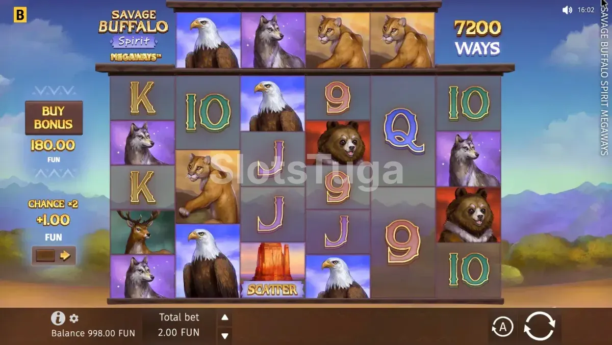 Jogo base do Savage Buffalo Spirit Megaways com paisagem selvagem americana