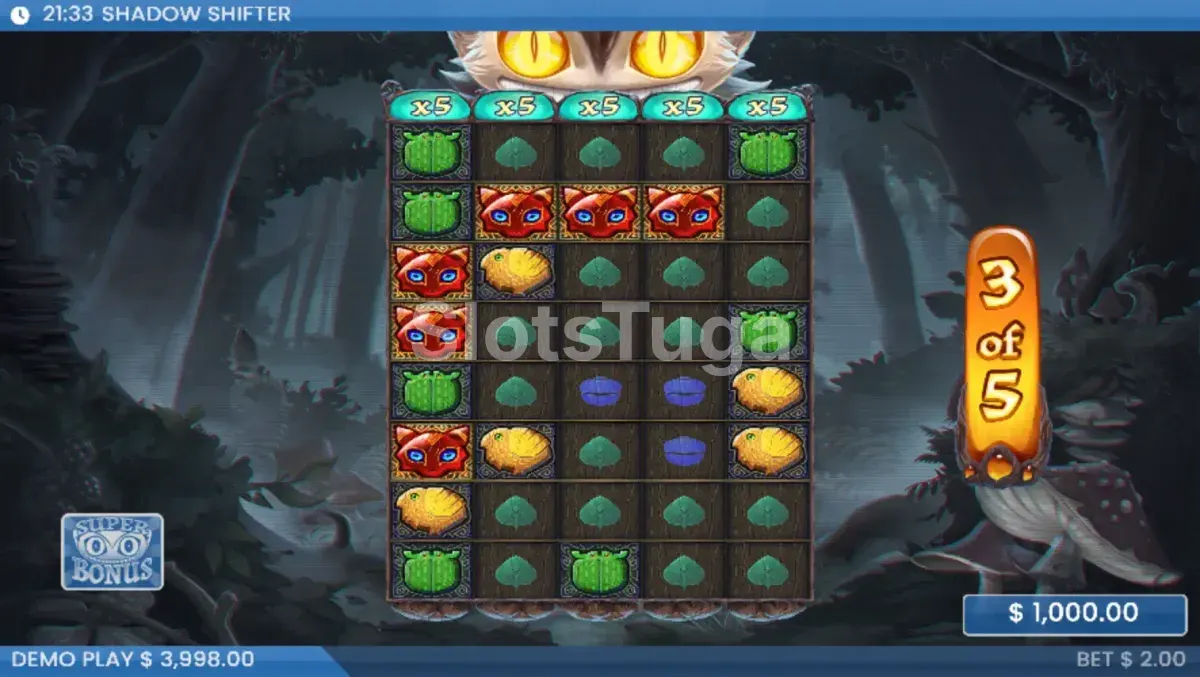 Rodada de giros grátis da Shadow Shifter com multiplicadores ativos nas colunas