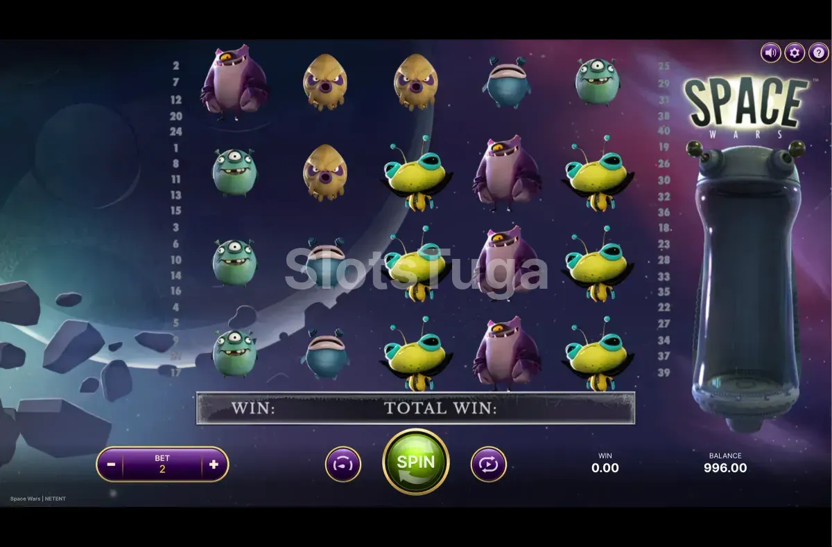 Segundo giro em andamento na slot Space Wars mostrando o sistema de clonagem